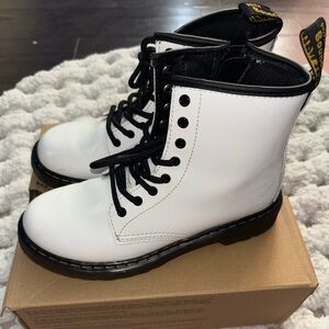 Dr. Marten’s White